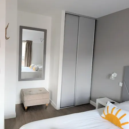 La Suite Du Sanctuaire Coeur De Lourdes Climatisation アパート *